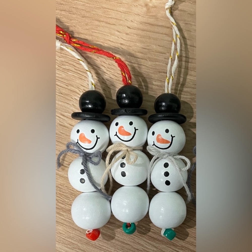 Snowmen ornaments wood bead - Handmade - Pack of 3